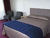 Unit 2- Queen size beds with Spa bath