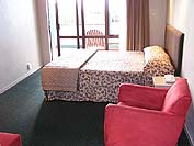 Unit 5- Queen size beds with Spa bath